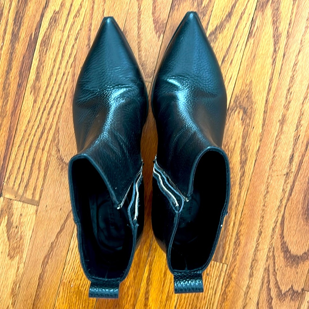 Everlane Classic Black Leather Heeled Boots 10.5- run very small fit like 9-9.5